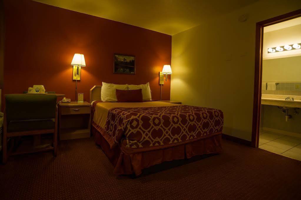 American Inn Of Liberal Exteriér fotografie